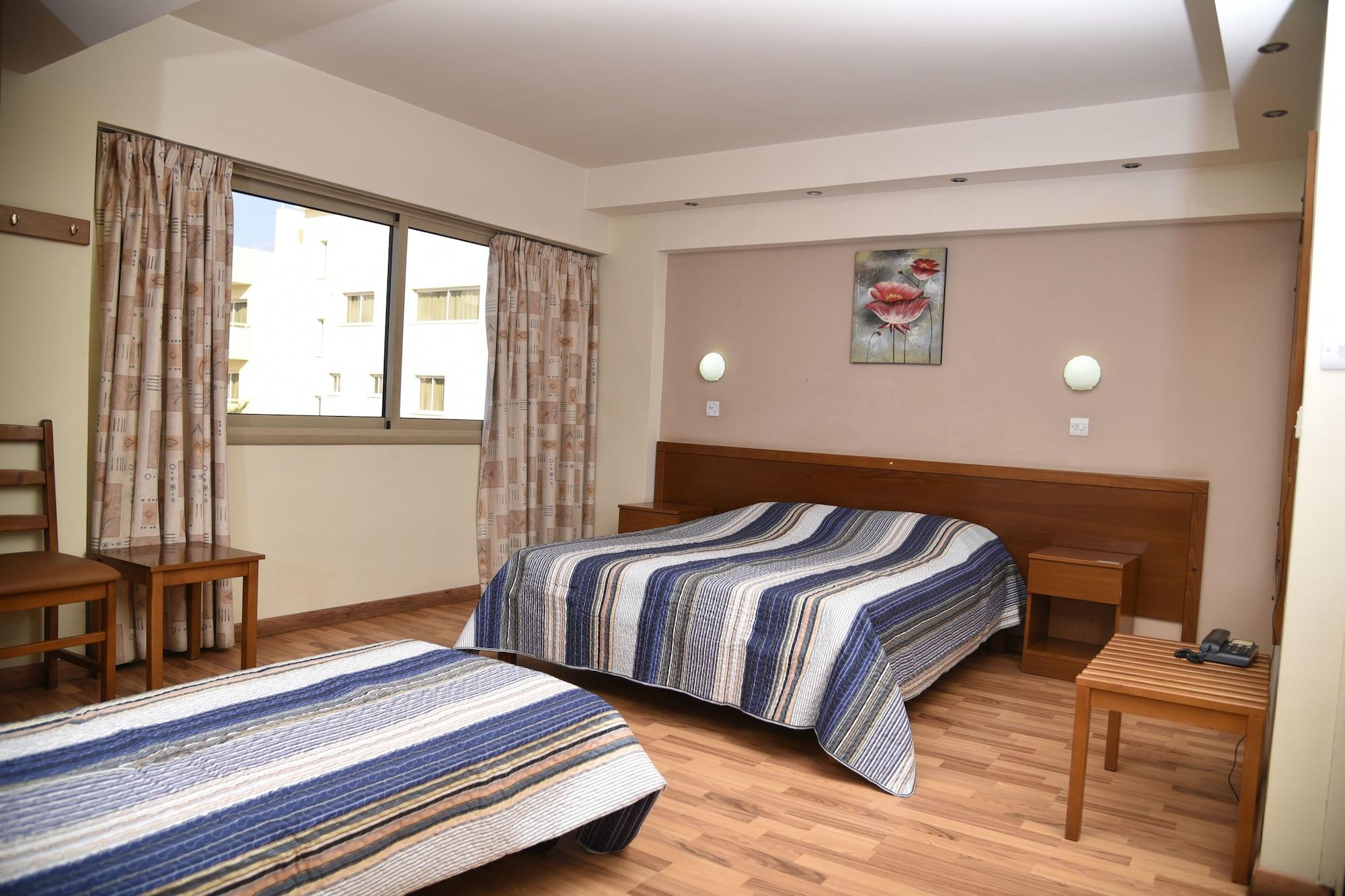 Elysso Hotel ลาร์นาคา ภายนอก รูปภาพ