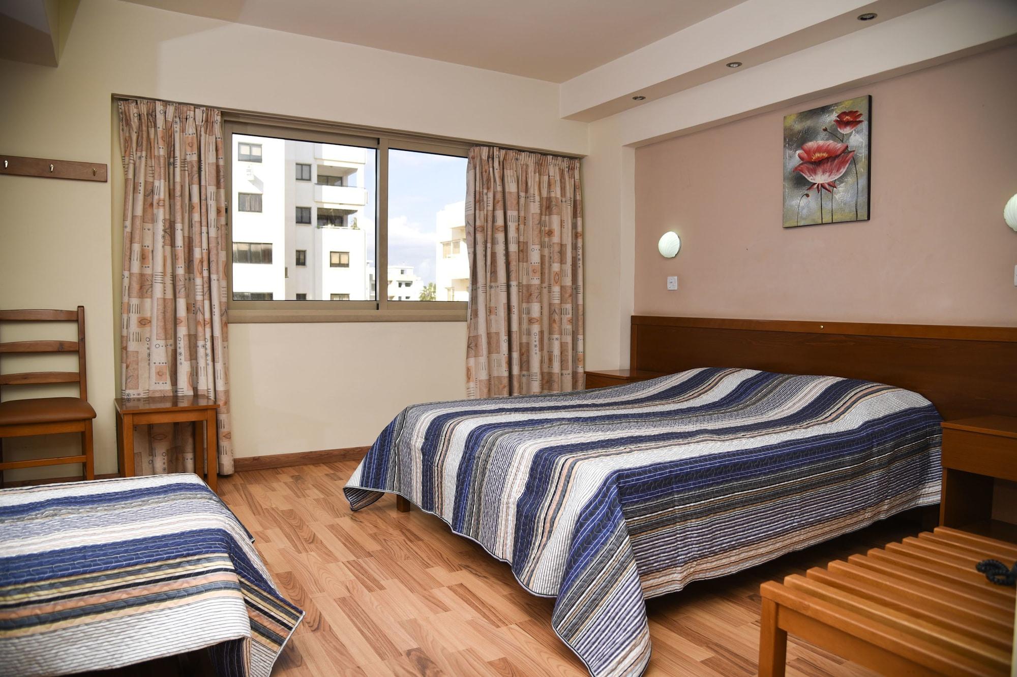 Elysso Hotel ลาร์นาคา ภายนอก รูปภาพ