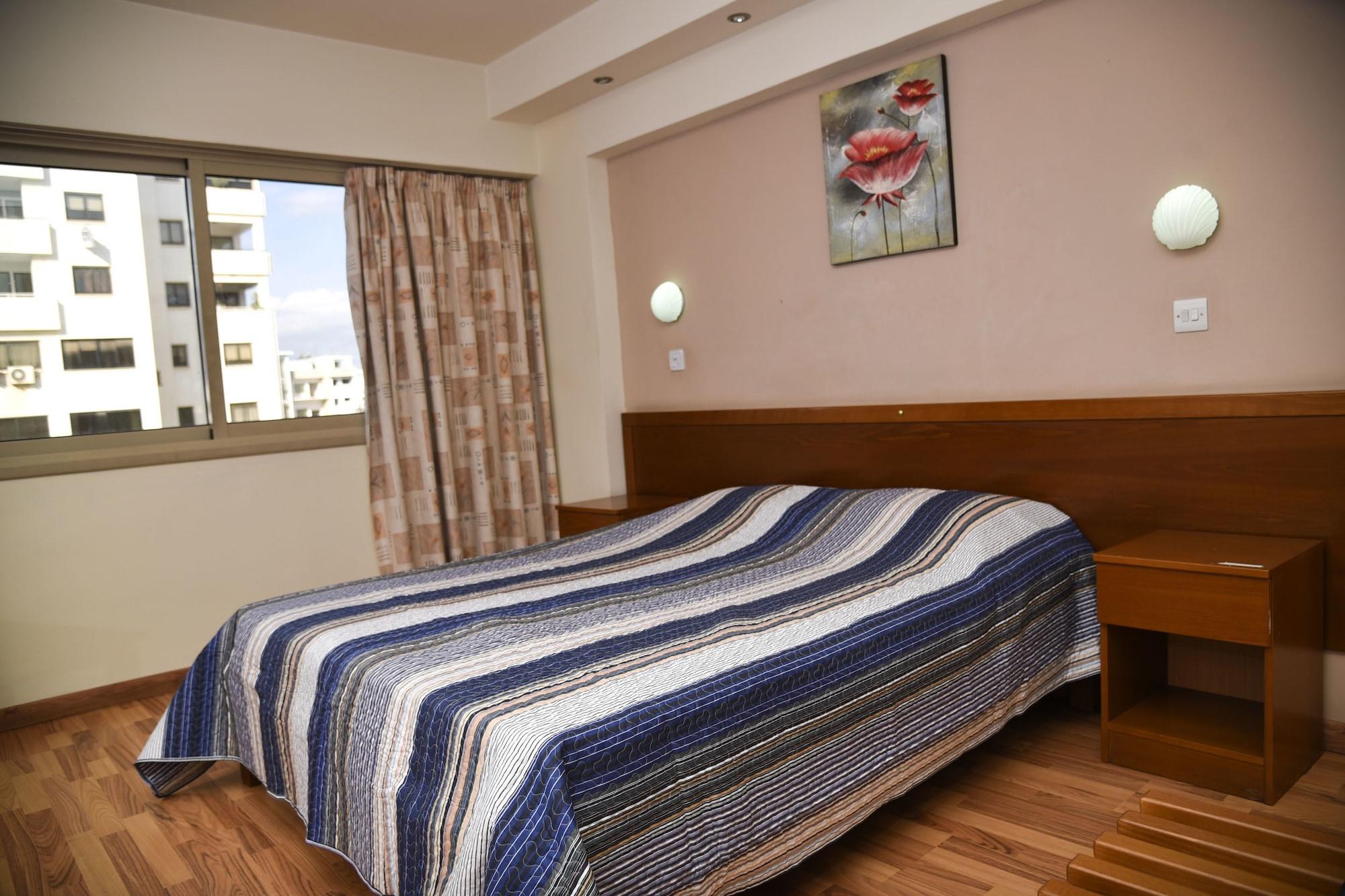 Elysso Hotel ลาร์นาคา ภายนอก รูปภาพ