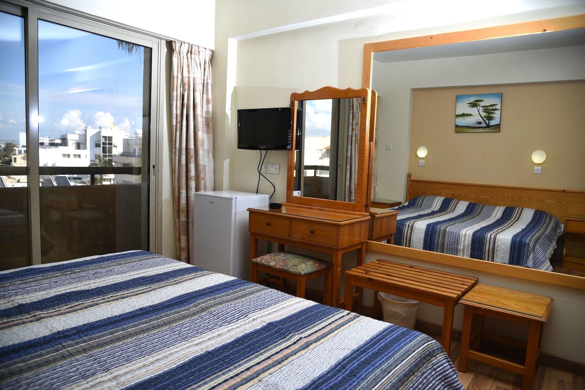 Elysso Hotel ลาร์นาคา ภายนอก รูปภาพ