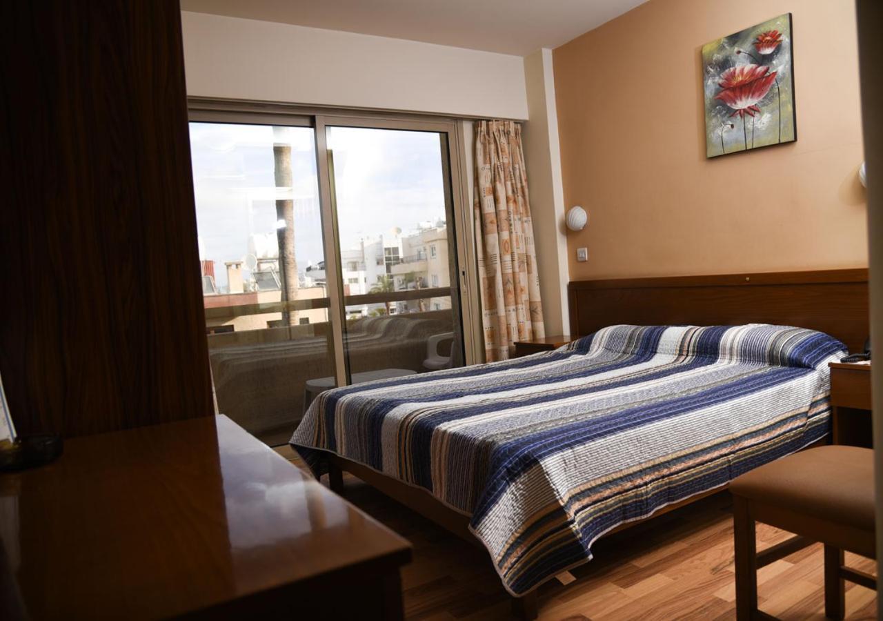 Elysso Hotel ลาร์นาคา ภายนอก รูปภาพ