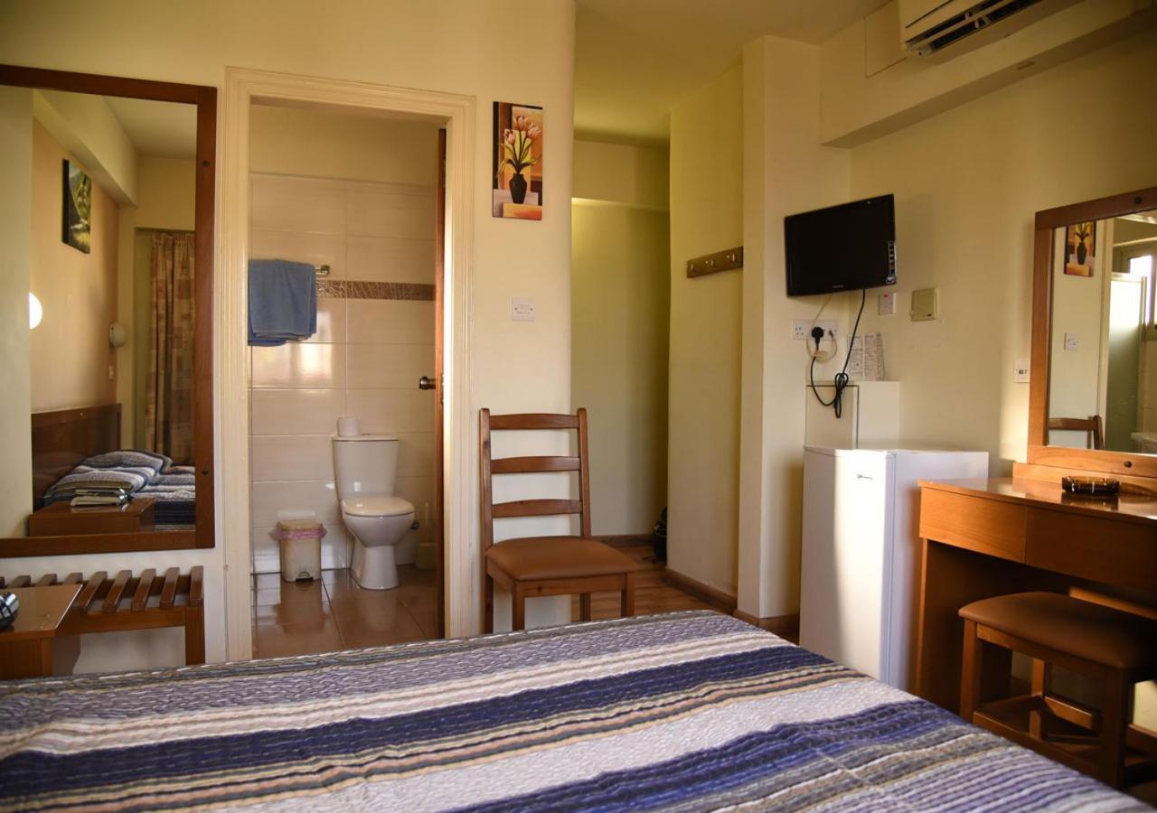 Elysso Hotel ลาร์นาคา ภายนอก รูปภาพ