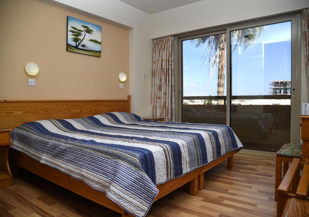 Elysso Hotel ลาร์นาคา ภายนอก รูปภาพ