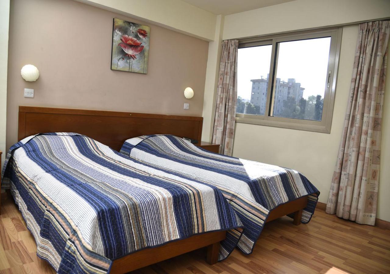 Elysso Hotel ลาร์นาคา ภายนอก รูปภาพ